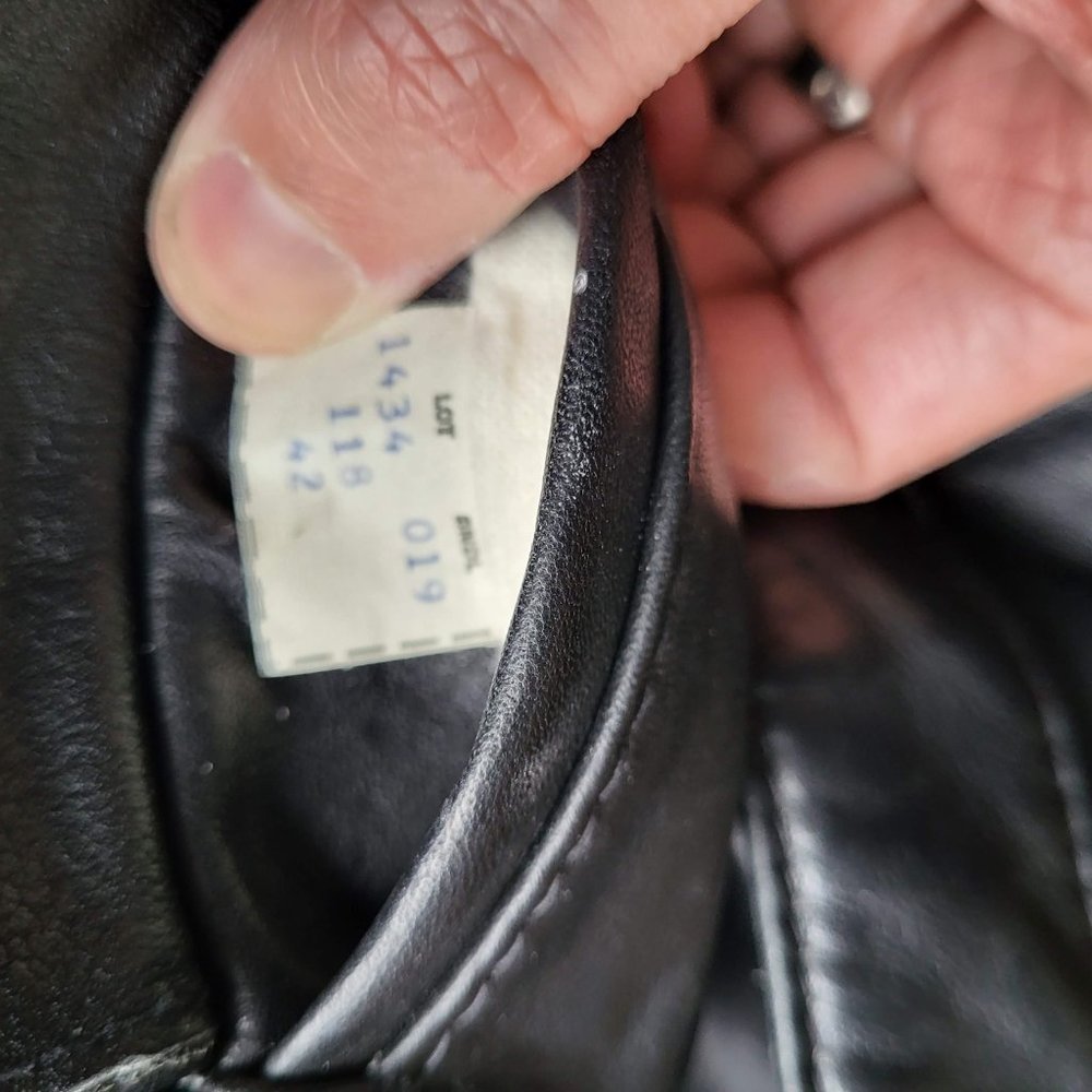 Schott Perfecto Leather Jacket Size 42 - Picture 4 of 5